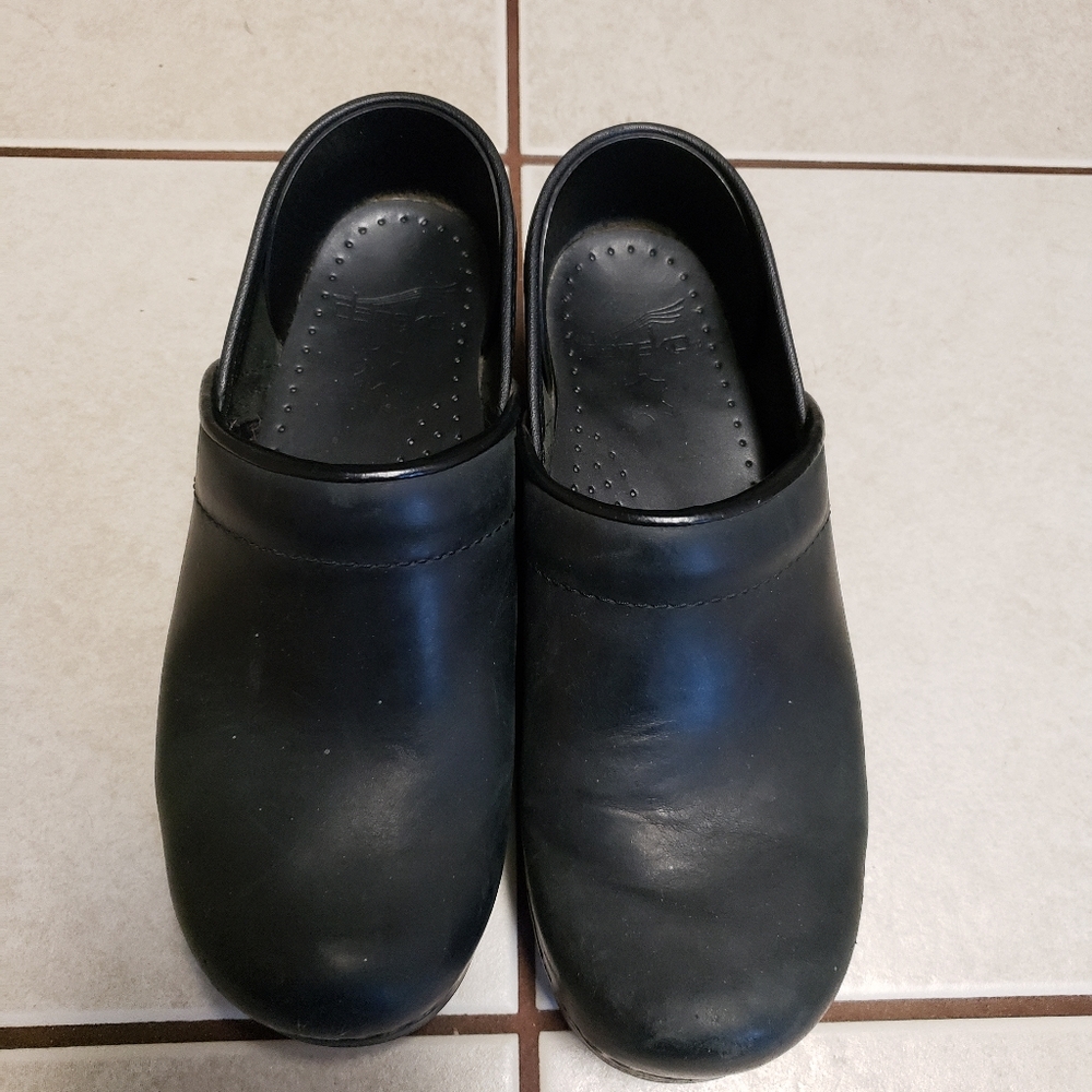 Womens danskos